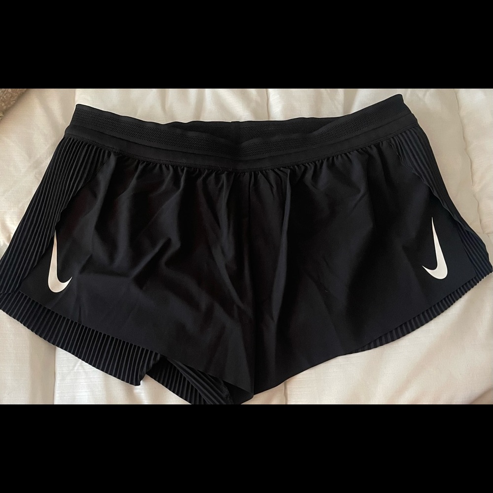Nike Aeroswift Women’s Black Shorts L Slim Fit | NWT